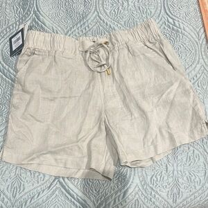Company Ellen Tracy size small elastic tie waist khaki shorts NWT